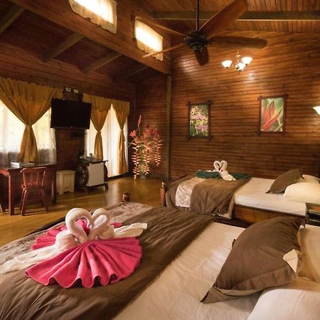 Blue River Resort & Hot Springs Либерия Экстерьер фото