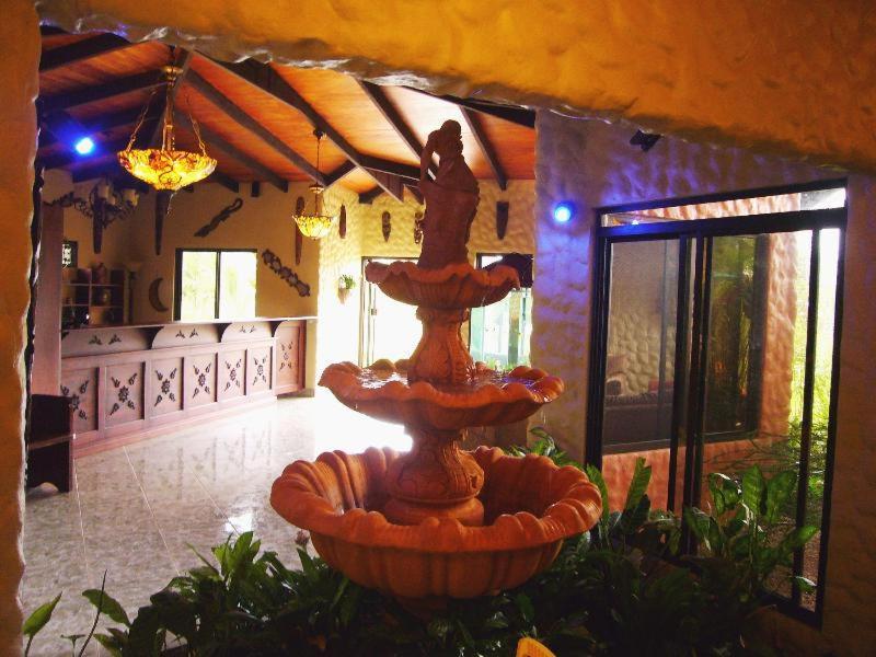 Blue River Resort & Hot Springs Либерия Номер фото