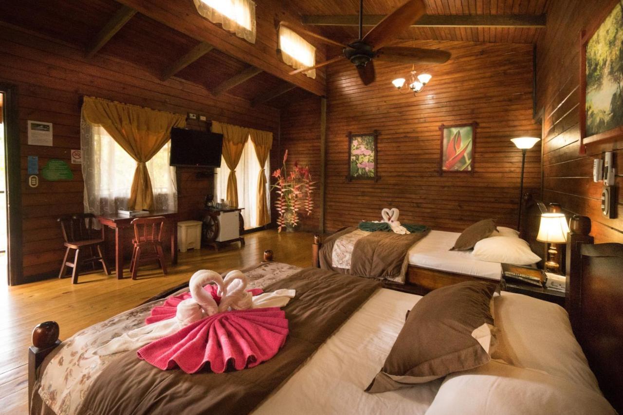 Blue River Resort & Hot Springs Либерия Экстерьер фото